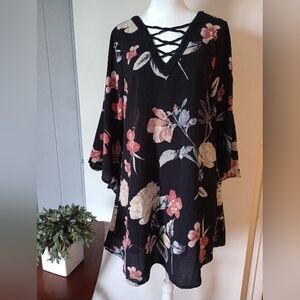 Entro Black Floral Boho Style Dress Size Small